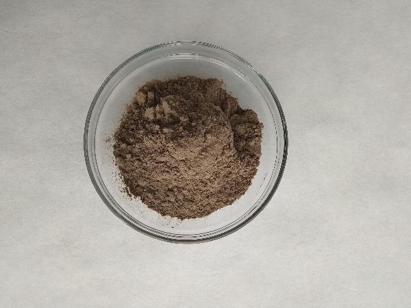 فواید انواع پودر حنا سیاه