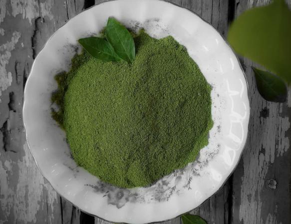 انواع مختلف پودر حنا سیاه