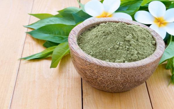 مشخصات کامل برگ حنا مرغوب