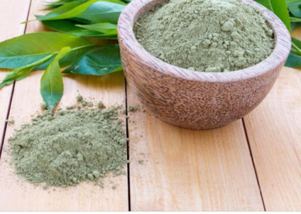 مشکی کردن مو با گیاه وسمه