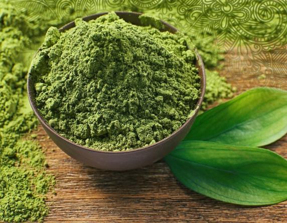 آشنایی با حنا بی رنگ