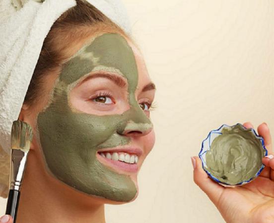 درمان جوش های صورت با حنا