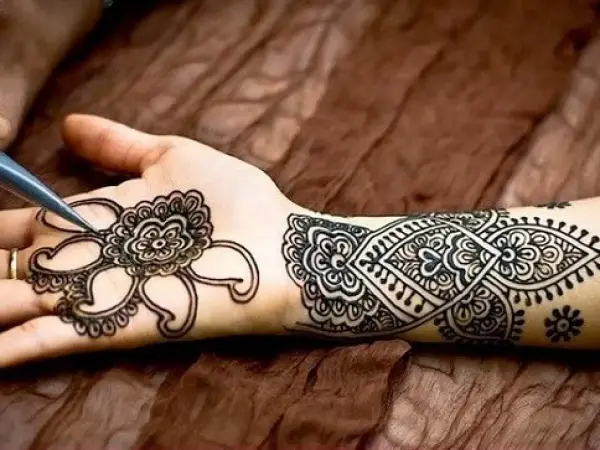 قیمت انواع پودر حنا مشکی