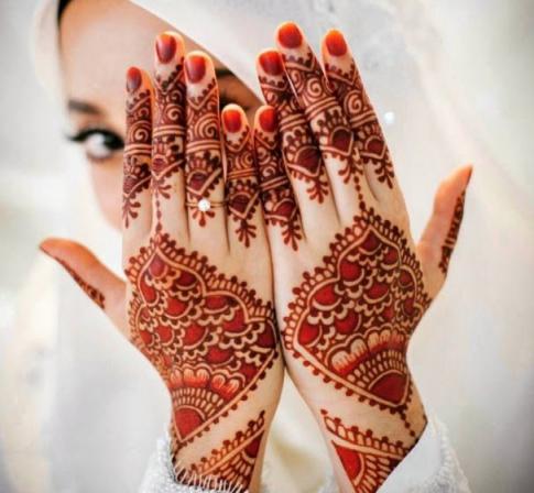 استحکام ناخن ها با استفاده از حنا