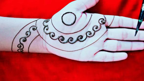 استفاده از حنا به عنوان رنگ مو